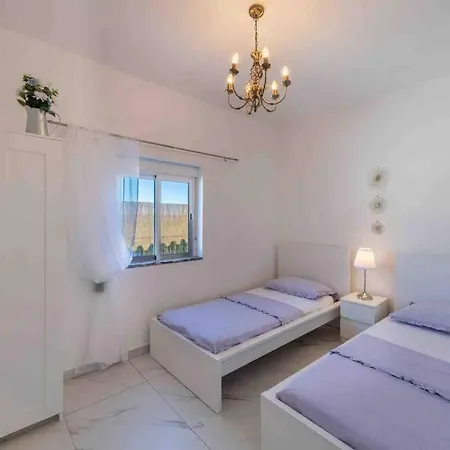빌라 Casa Emella Luxury *