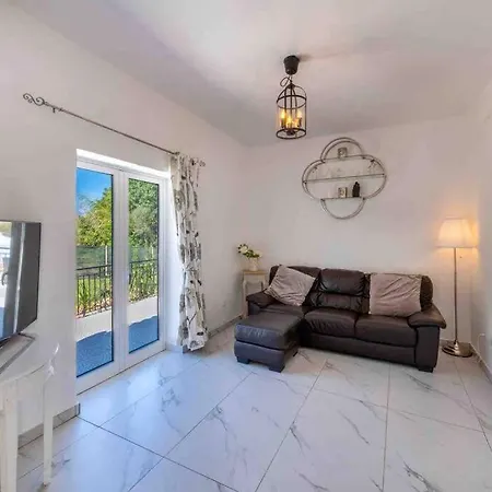 Casa Emella Luxury Villa