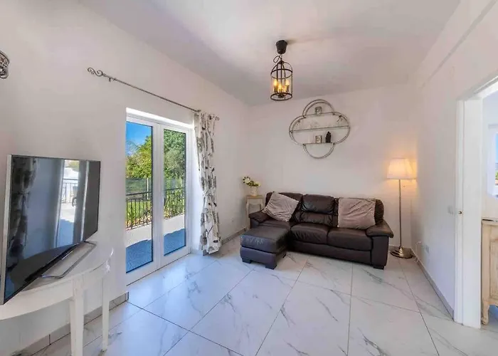 Casa Emella Luxury Villa